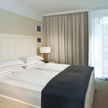 ゼーホテル アストリア ホテル