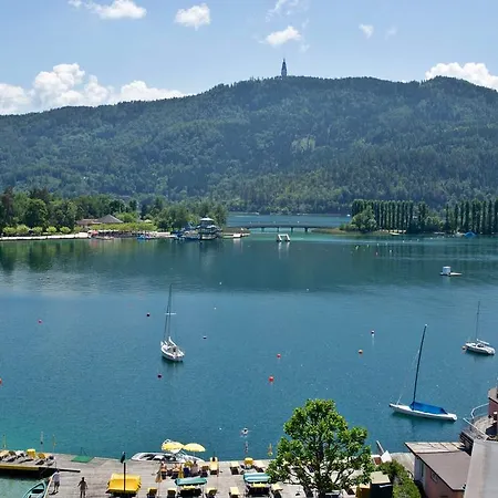 Szálloda Seehotel Astoria Pörtschach am Wörthersee