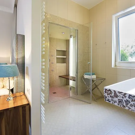 ゼーホテル アストリア 4*